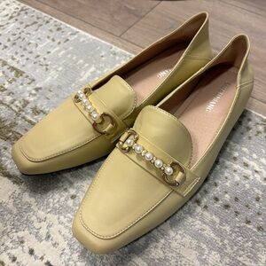 Elegant Leather Loafers with Pearl Detail
